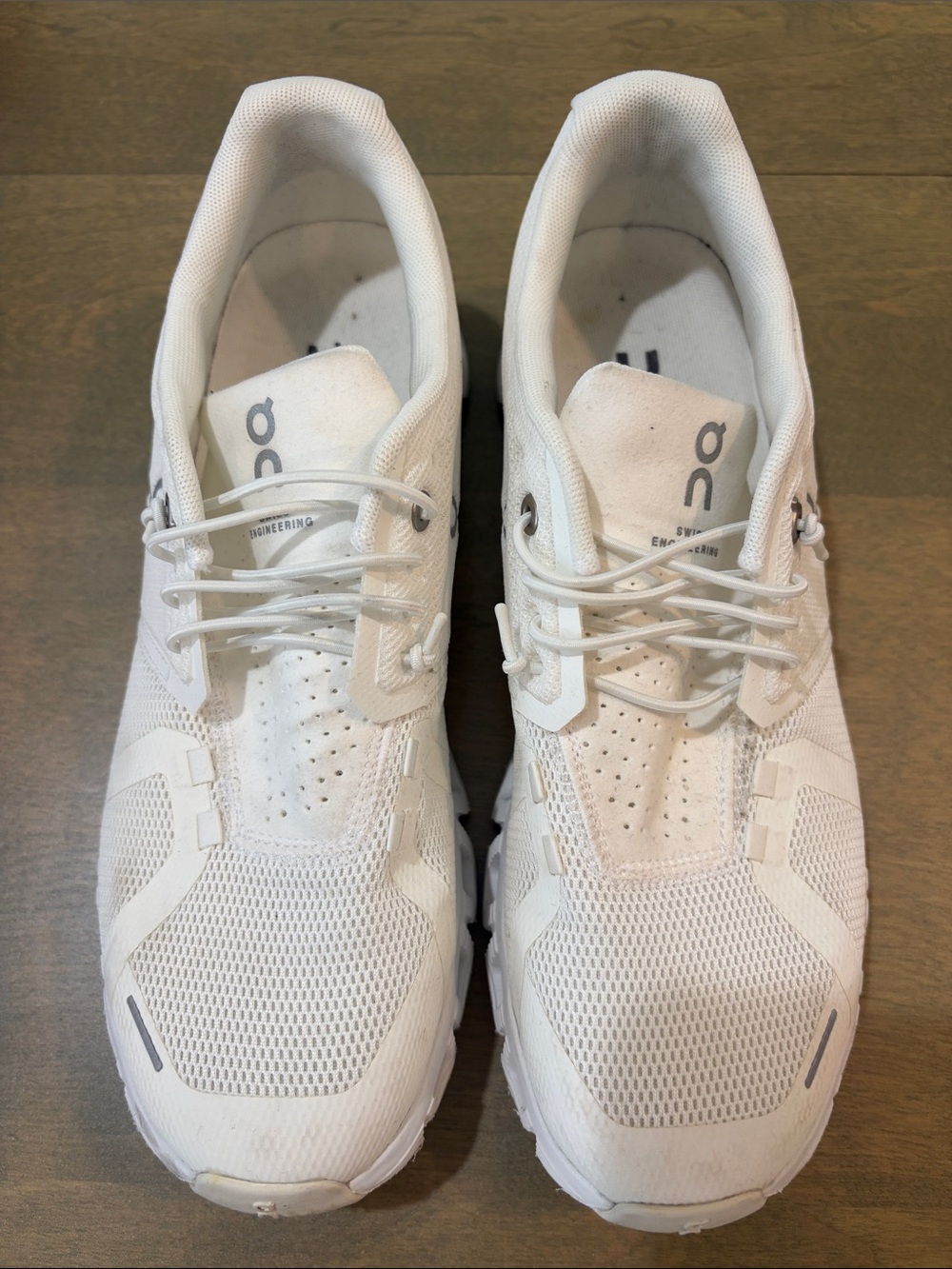 On  cloud Running womens Performance Running Shoes - White - Picture 2 of 6